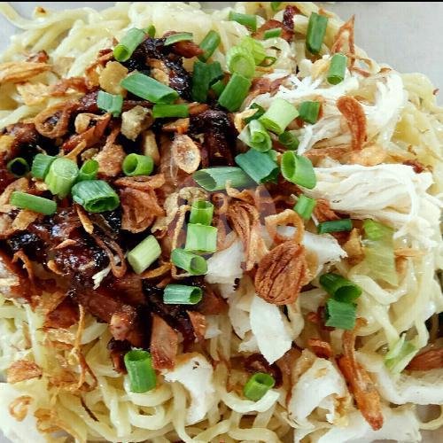 Review Bakmie Belawan Amin: Surga Mie di Jelambar yang Wajib Dicoba