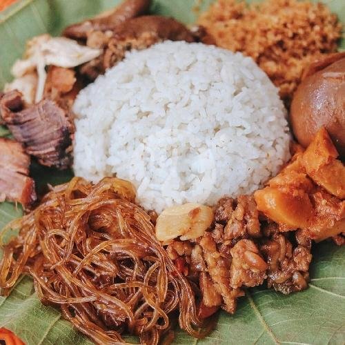 Sego Berkat Ayam menu Sego Berkat Dapur Mamie Bonchu, Pringgokusuman