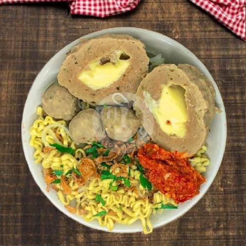 Bakso Urat Jumbo menu Bakso Lava Mr Yanpo, Tj Berok