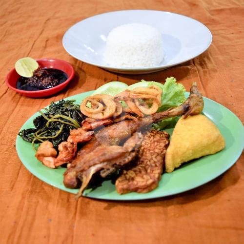 Paket A (Dada) menu Ayam Goreng Pemuda Surabaya, Terusan Pasir Koja