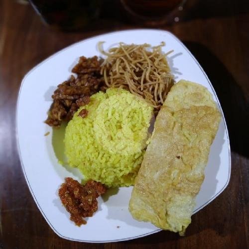 Nasi Kuning Telur Rebus menu Nasi Kuning Ternate Yaya, Tembalang
