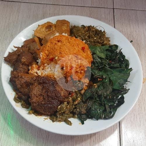 Review Rumah Makan Tarako Minang: Surga Kuliner Padang di Bandung