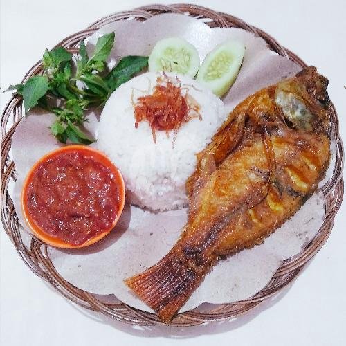 Pecel Lele menu Ayam Goreng Bontot 88, Kelapa Gading Barat