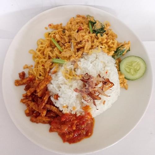 Mie Dok-dok menu Warung Disny, Dipati Ukur