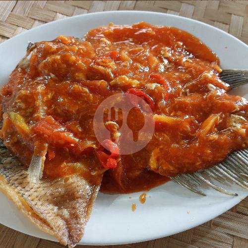 Gurame Bumbu Rujak menu Saung Tepi Sawah Jaka Samudra