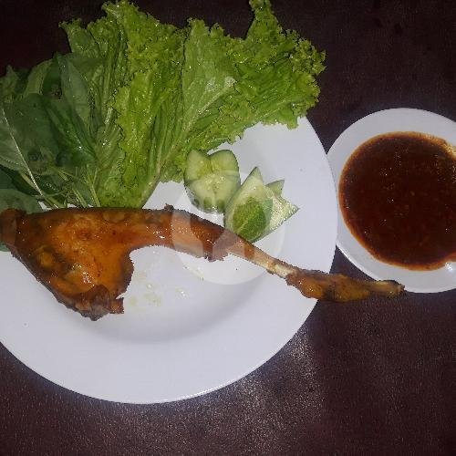 Goreng Ayam Pejantan Dada Khas Sawargi menu Goreng Ayam Kampung & Pejantan SAWARGI, Waas