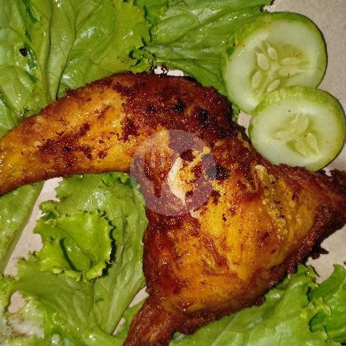 Ayam Goreng (Dada) menu Ayam Goreng Mom Cawa Sambal Sadis, Sekelimus Barat