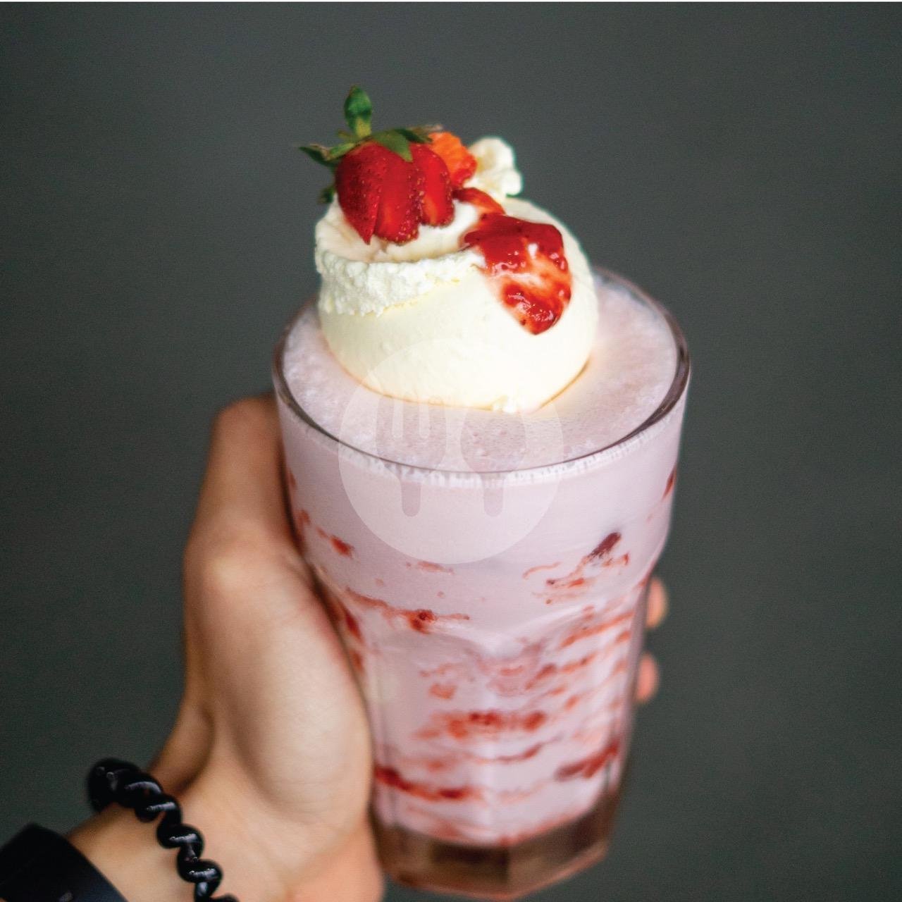 Strawberry Shake menu Jiwani Coffee