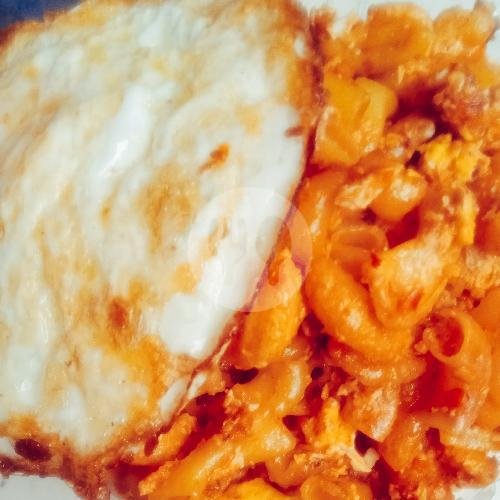 macaroni kering telor ceplok menu Macaroni Squad, Dewisartika