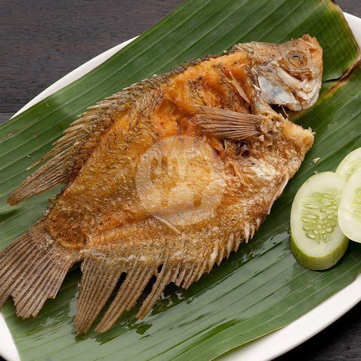 Gurame Bakar menu Pecel Lele Cak Topik, Sirsak