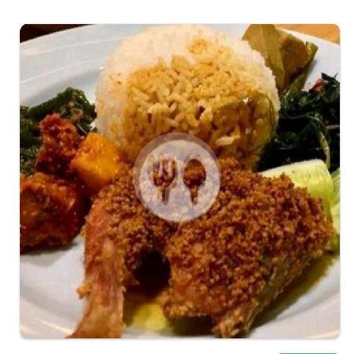 Nasi Ayam Balado Ijo Komplit menu Rumah Makan Padang Kurnia Saiyo, Mayor SL Tobing