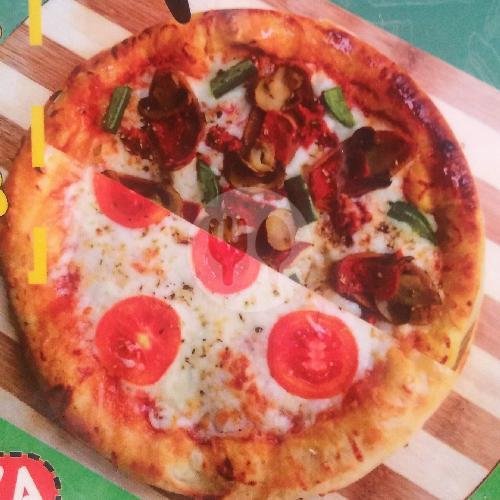 Beef Bolognesse Medium menu Dezzo Pizza, Sleman