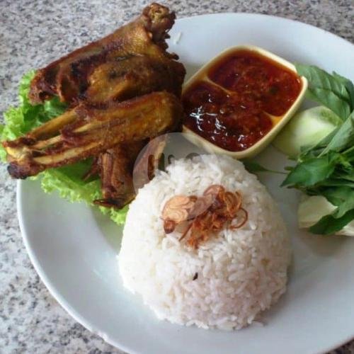 Paket Puyuh Goreng + Nasi menu Pecel Lele Arela dan Soto Lamongan, Sewon
