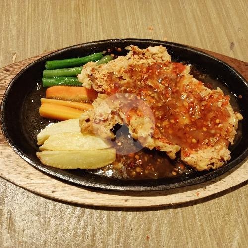 Chicken Grill Steak menu Family Steak & Resto, Banjarsari Wetan