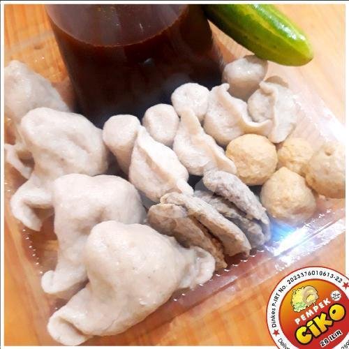Paket Hemat 1 C (Mentah/Goreng)- 16 Pempek Kecil menu Pempek Ciko 26 Ilir, KH Hasyim Asyari