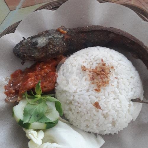 Nasi Bali Tahu + Telor menu Warteg Crista Laka Laka, Manguharjo