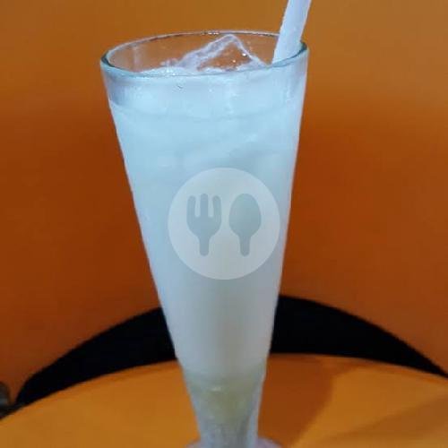 Telur Kampung Stengah Matang menu Warkop Silma Sejak 1994, Dermaga Raya