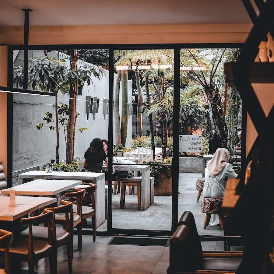 Kopi Fullmoon, Sudirman