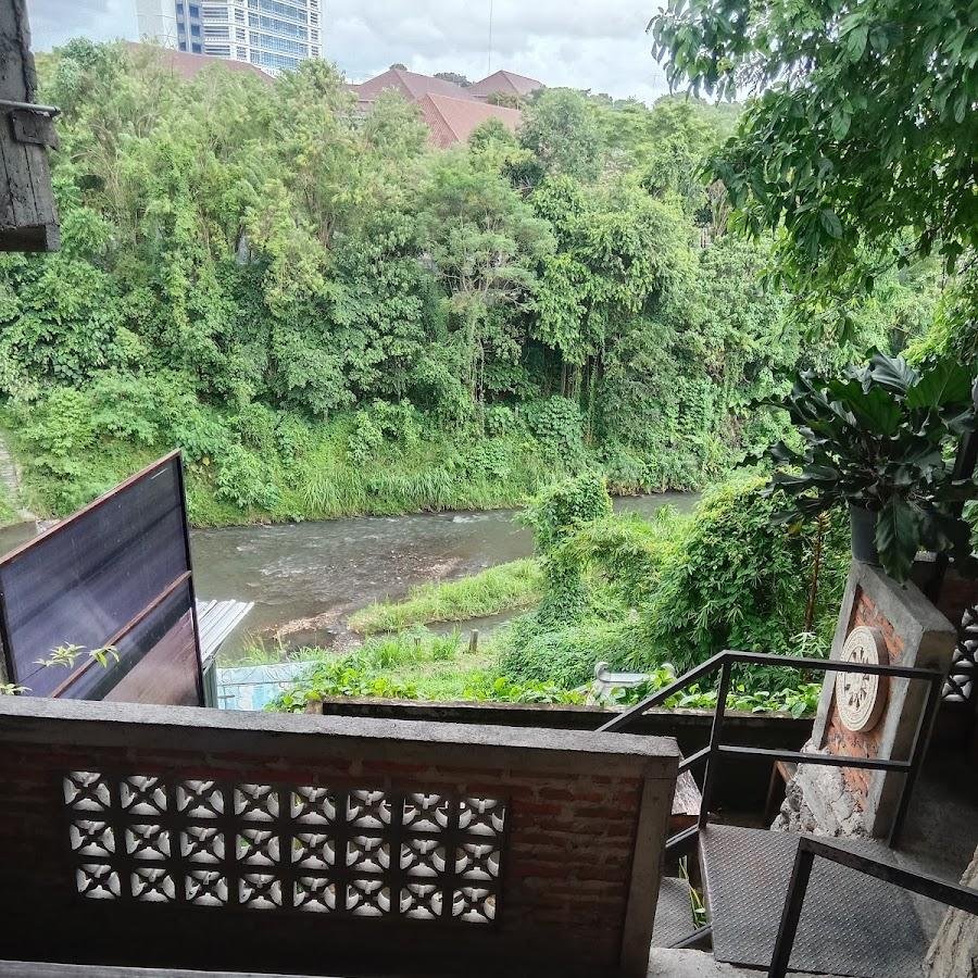 Hot Chilli Crab, Mlati