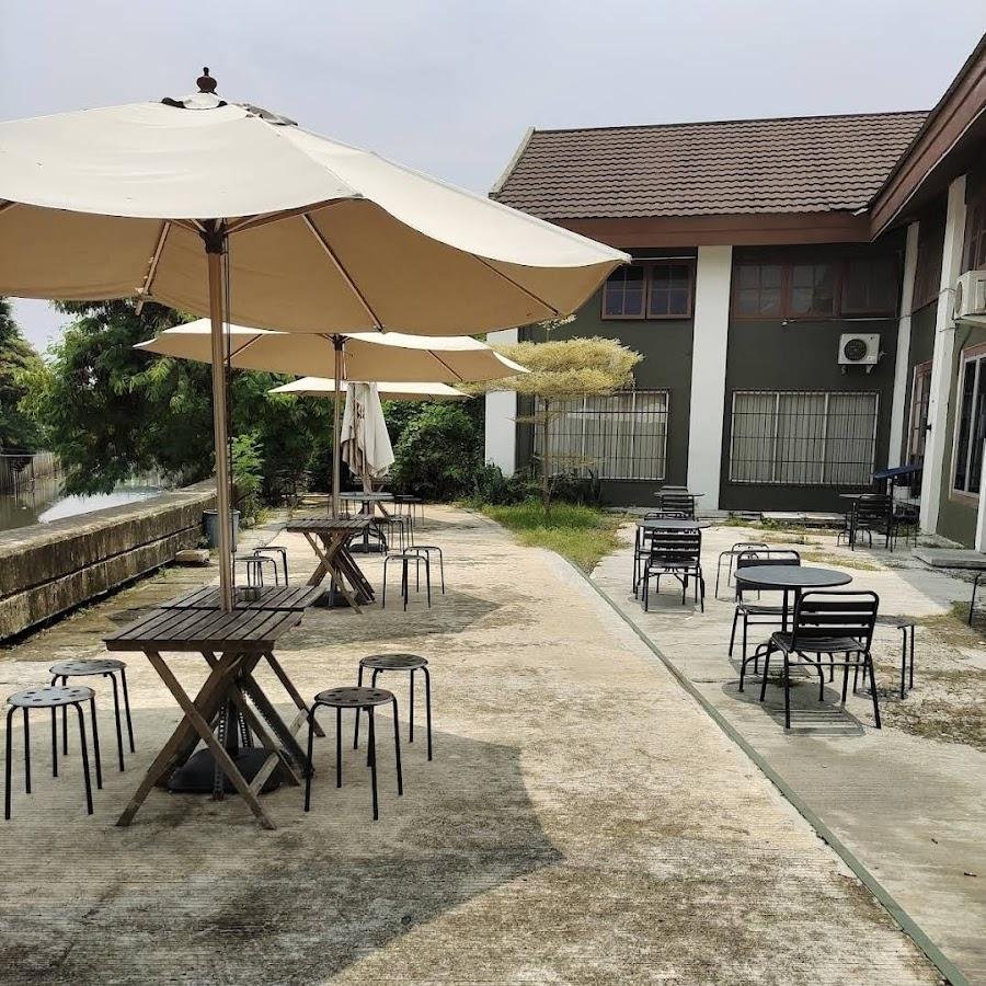 Roast Coffee Ketapang, Gajah Mada