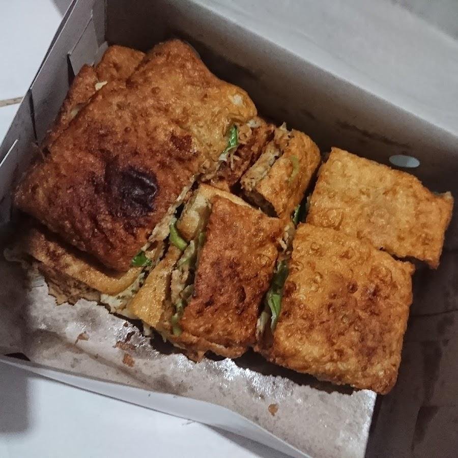 Martabak Terang Bulan MakNyuss, Manukan Dalam