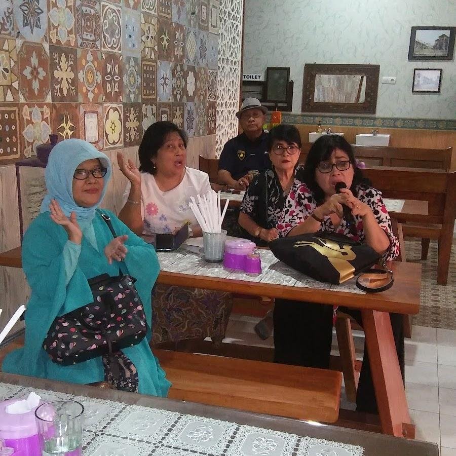 Oemah Simbah, Perintis Kemerdekaan