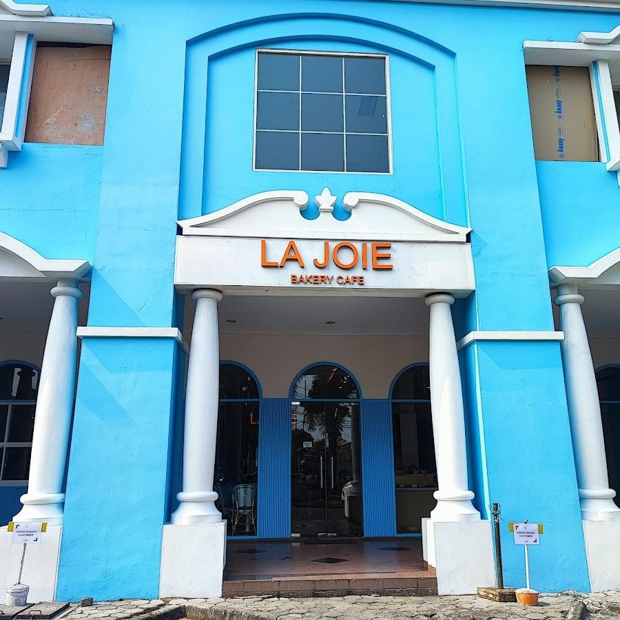La Joie Bakery Cafe, Ruko Plaza 5, Blok C No 7-9
