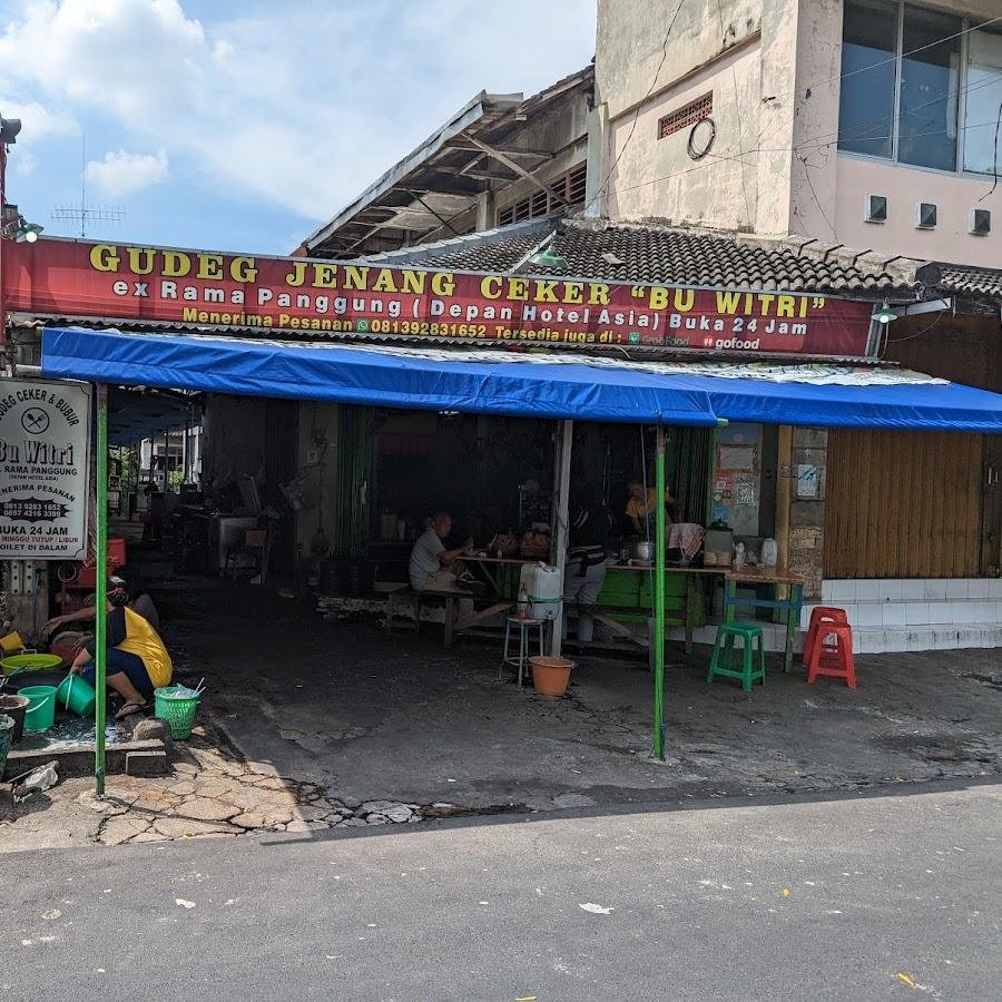 Gudeg Ceker Bu Witri, Tegal Harjo, Jebres