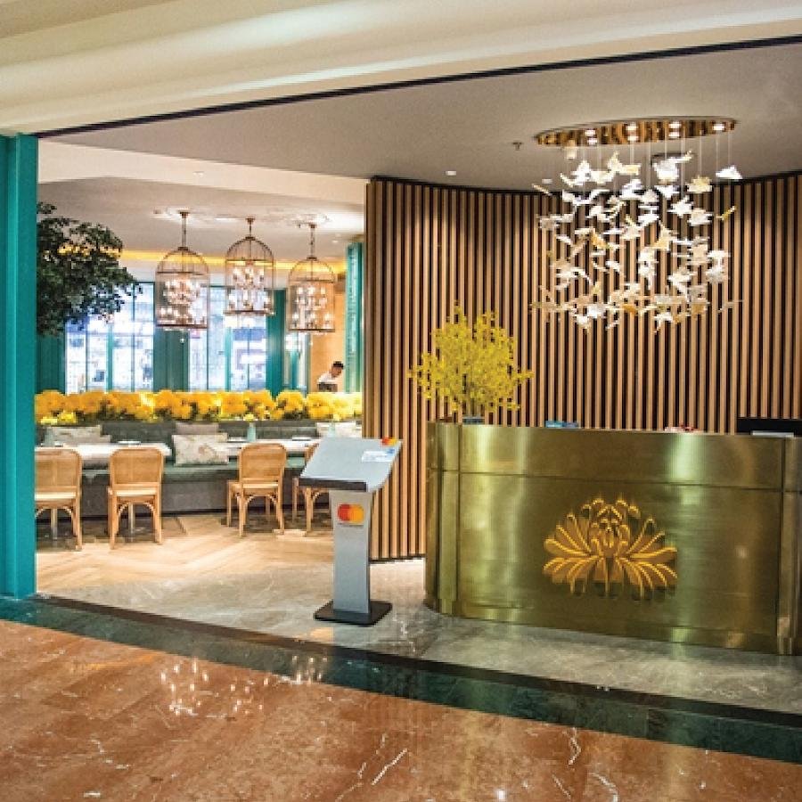 Seroeni, Plaza Senayan