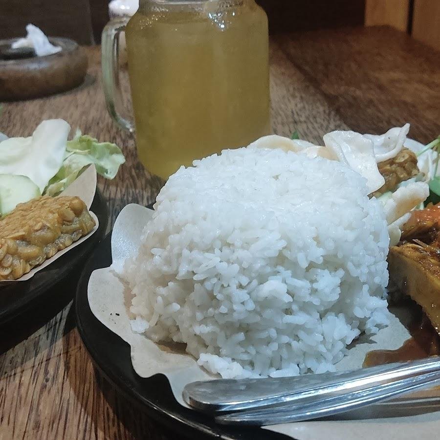 Warung Kembul Bojana, Pakisaji
