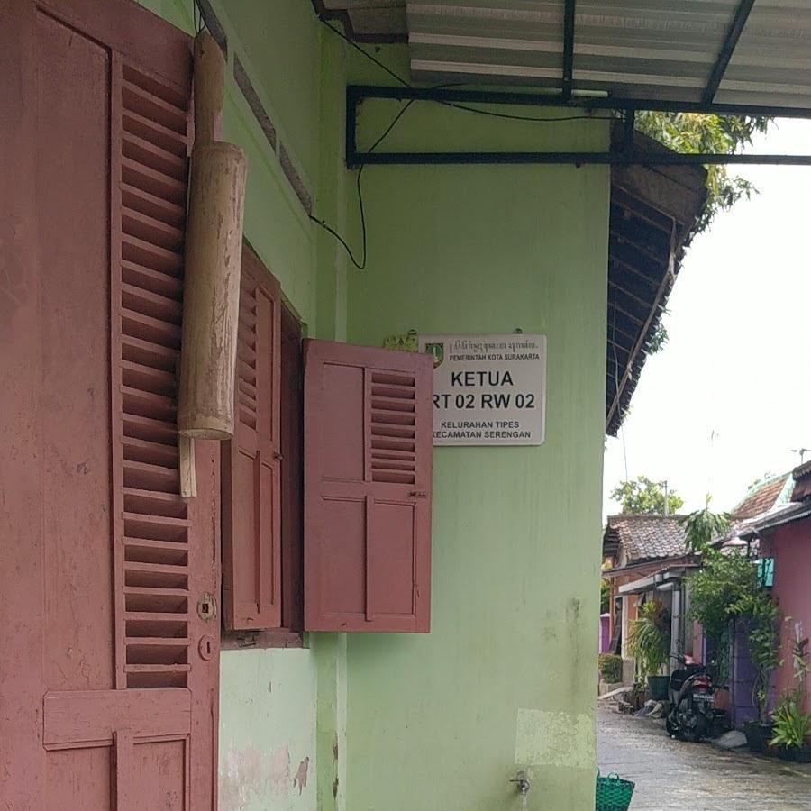 Seblak Neng Ndut Dan Pentol Kampleng, Serengan