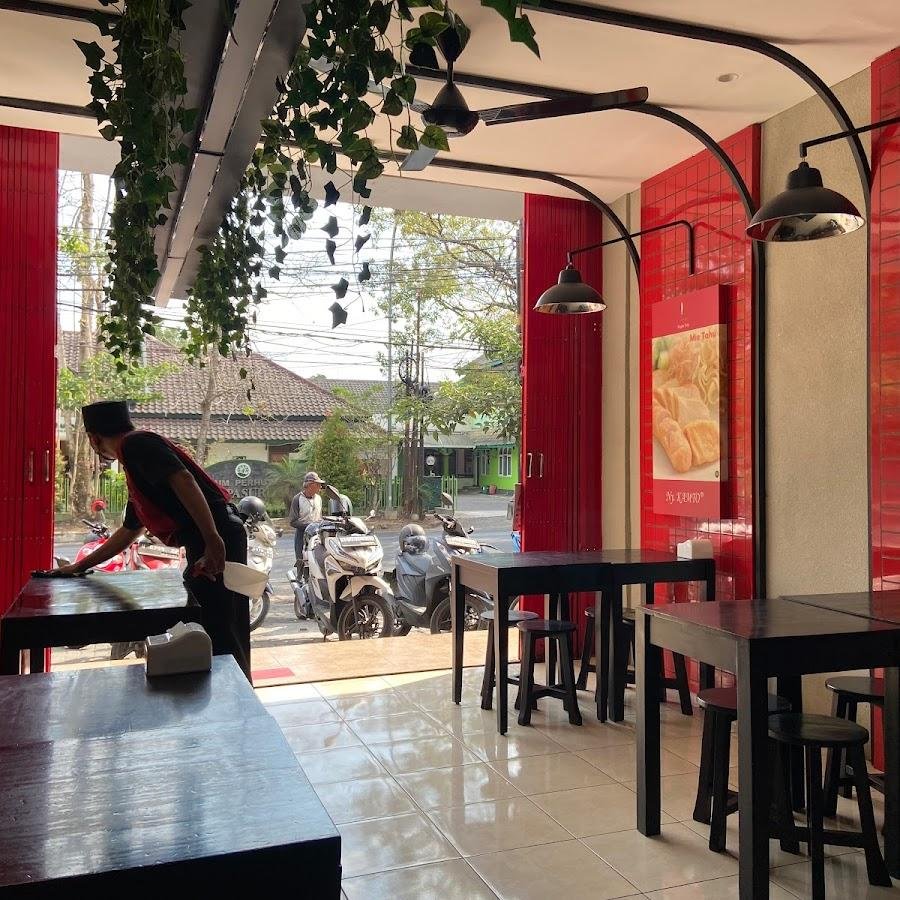 Pempek Ny. Kamto, Gading Kasri