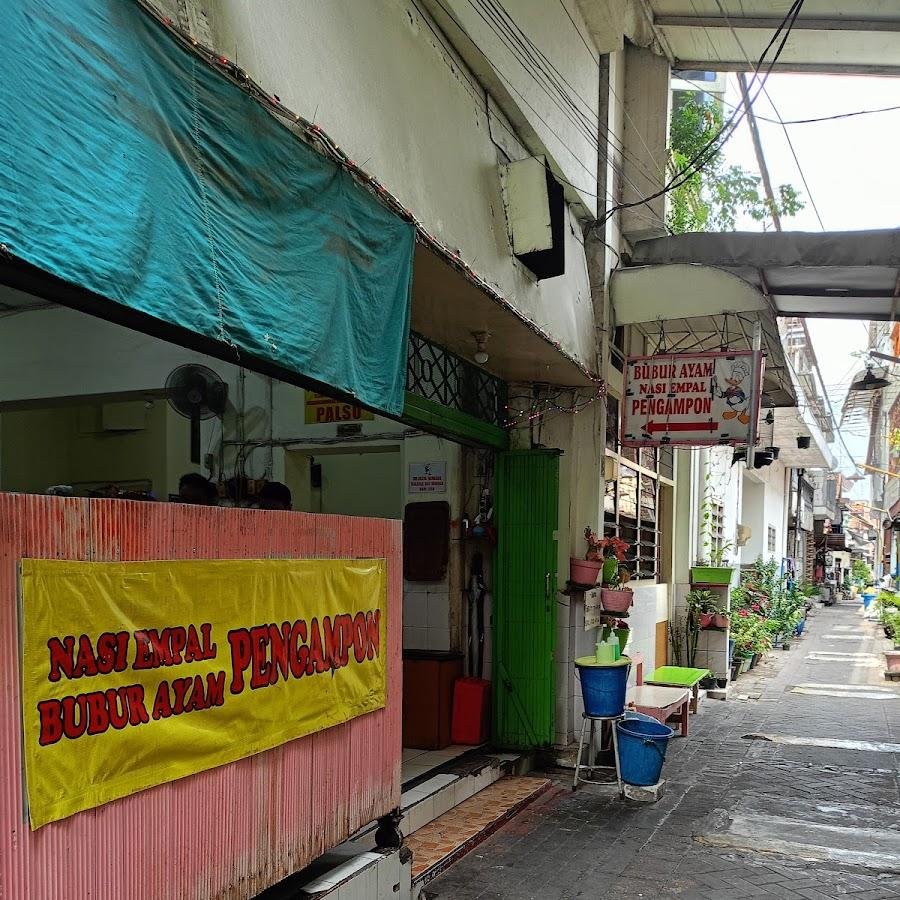 Empal Pengampon, di Gang