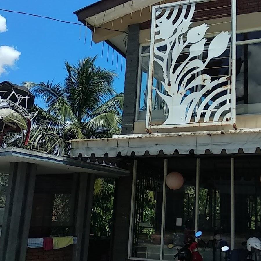 Benoa Cafe & Resto, Pakelan