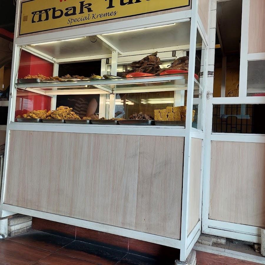 Kremes Mbak Tutut Ngijo, Karangploso