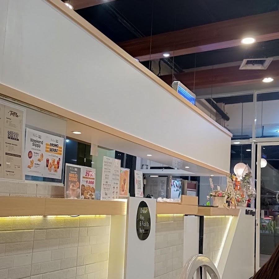 Kopi Siippp Toast Palur Plasa, Palur Plasa