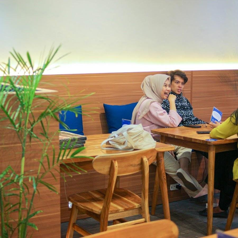 Blue Turtle Chicken & Coffee, Palasari