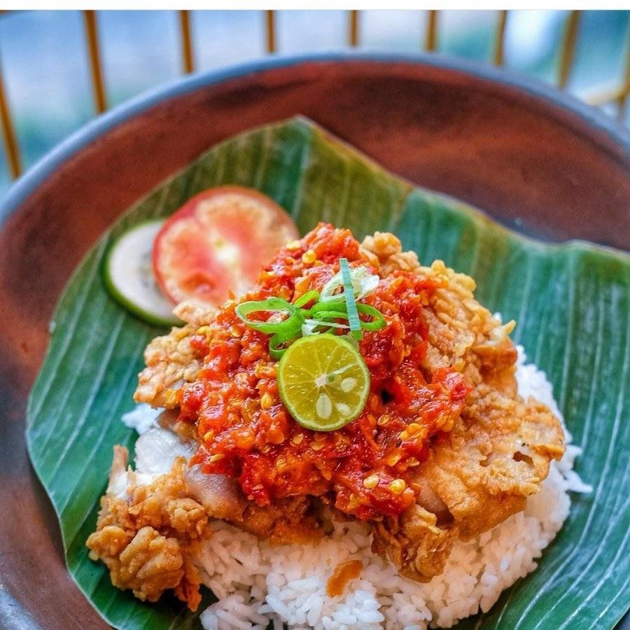 Aurah S Kitchen Ayam Geprek Rasan Rasan, Gedangan