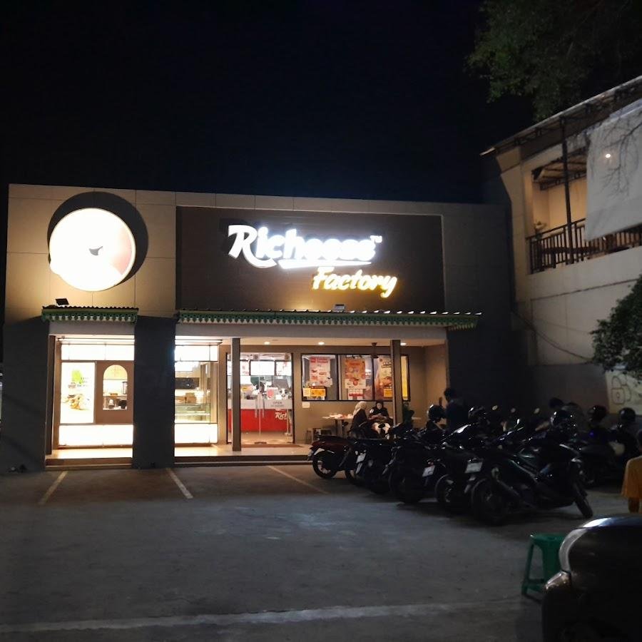 Richeese Factory, Rawa Belong