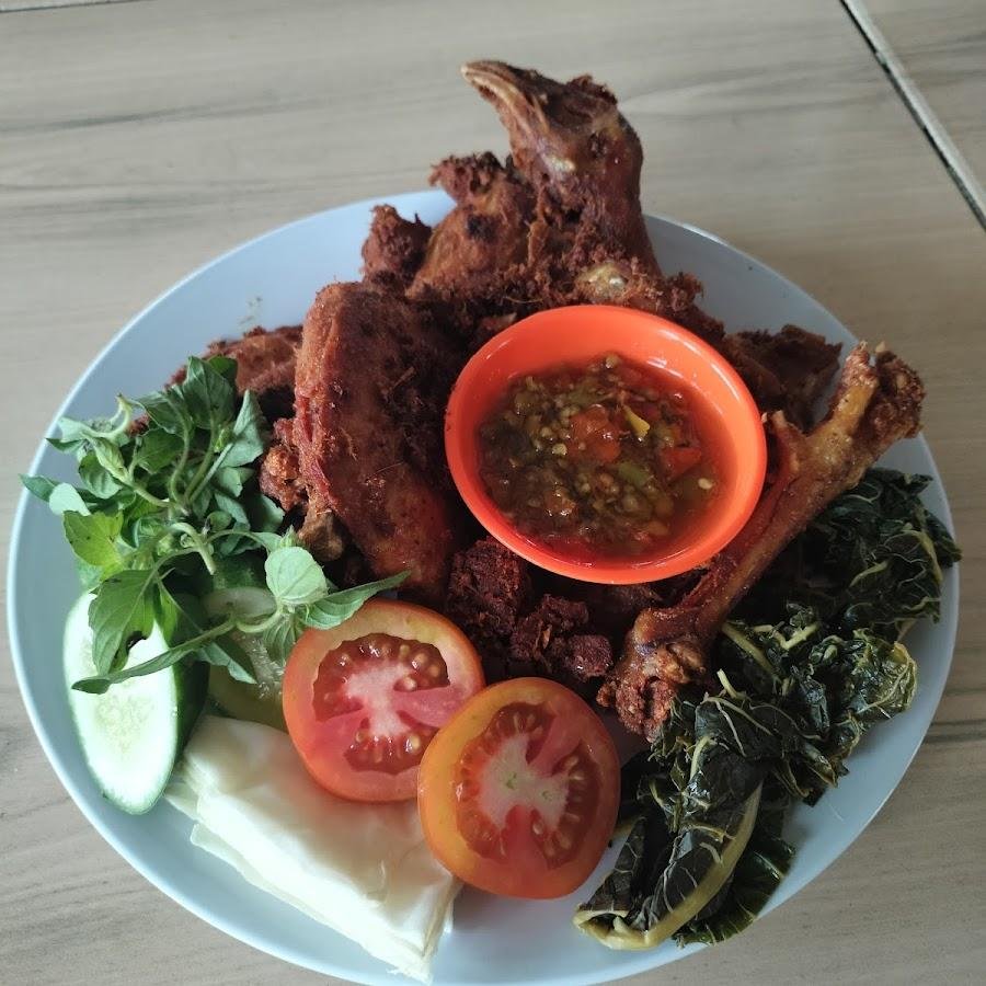 Warung Mbak Intan, Ujunggede
