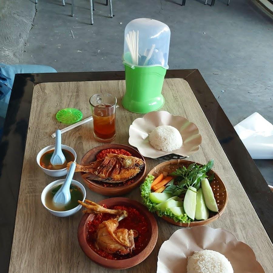 Pisang, French Fries, Chinese Bakmi Grande Resto, Makamhaji