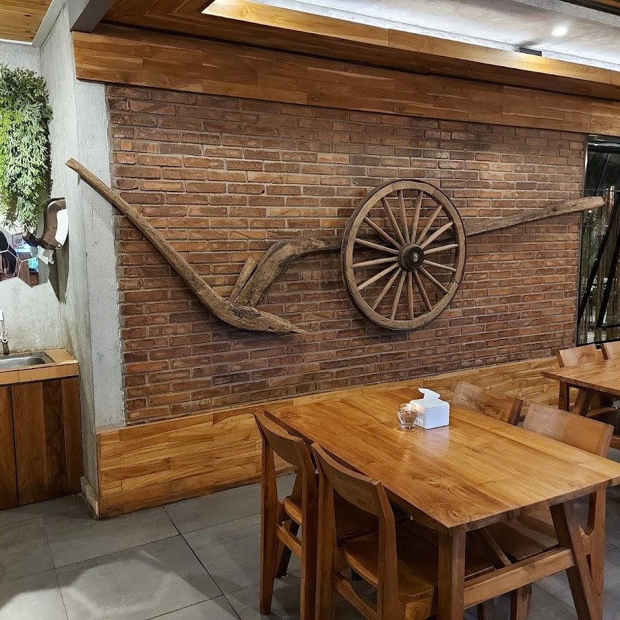 Bomah Resto, Sekaran