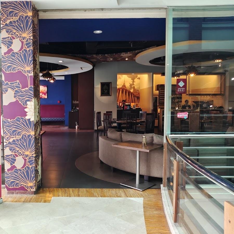 Tamnak Thai, Menteng