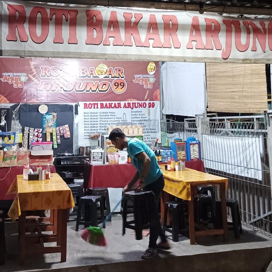 Roti Bakar Arjuno 99, Pasar Minggu