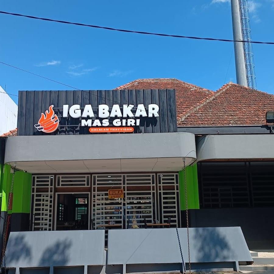 Iga Bakar Mas Giri, Sumur Bandung