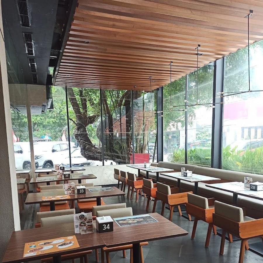 Sate & Seafood Senayan By Sate Khas Senayan, Pakubuwono