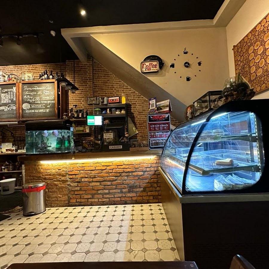 Cafe Titik Beku, Harapan Indah