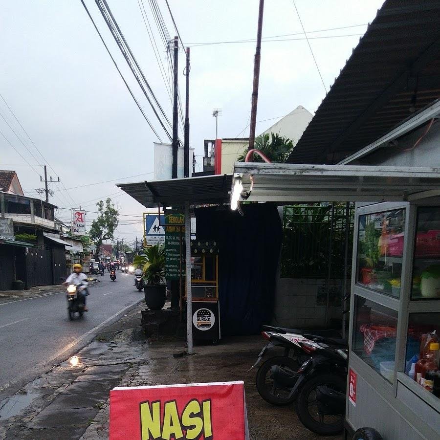 Nasi Goreng Yucofiram, Candi Panggung
