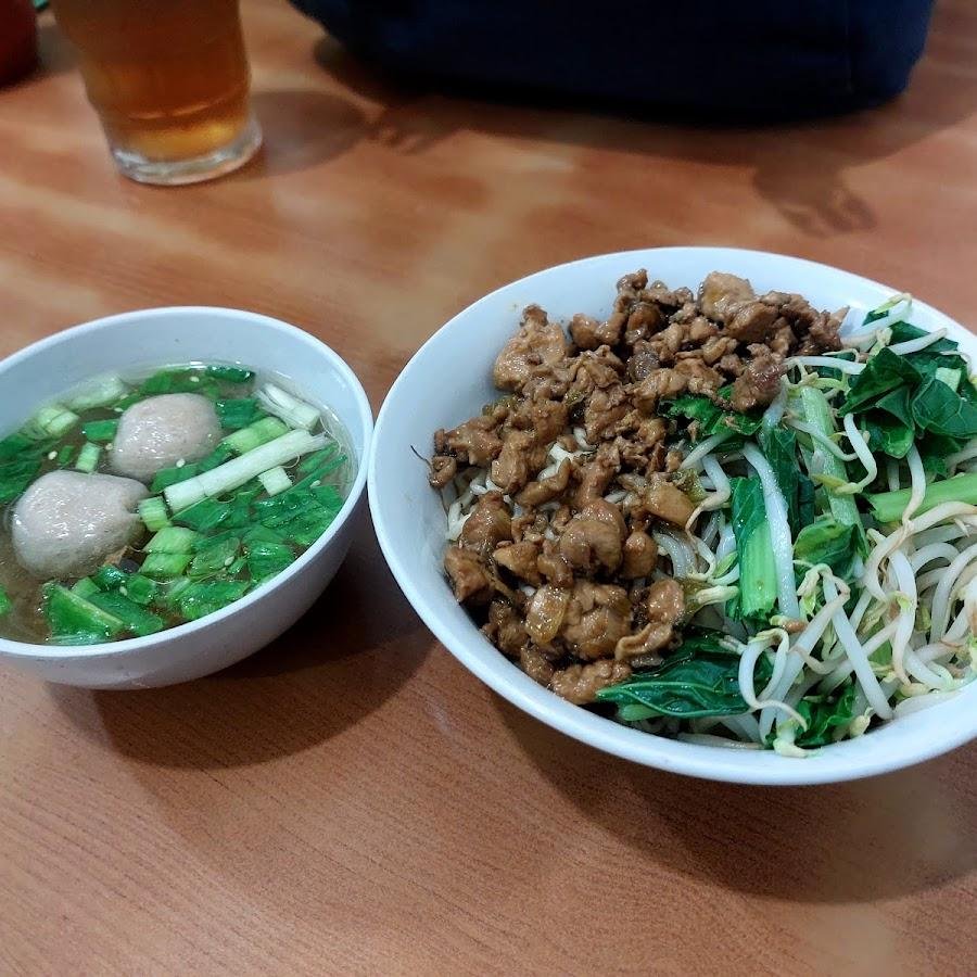 Bakmi Seafood Kuri-Kuri, Kalimalang