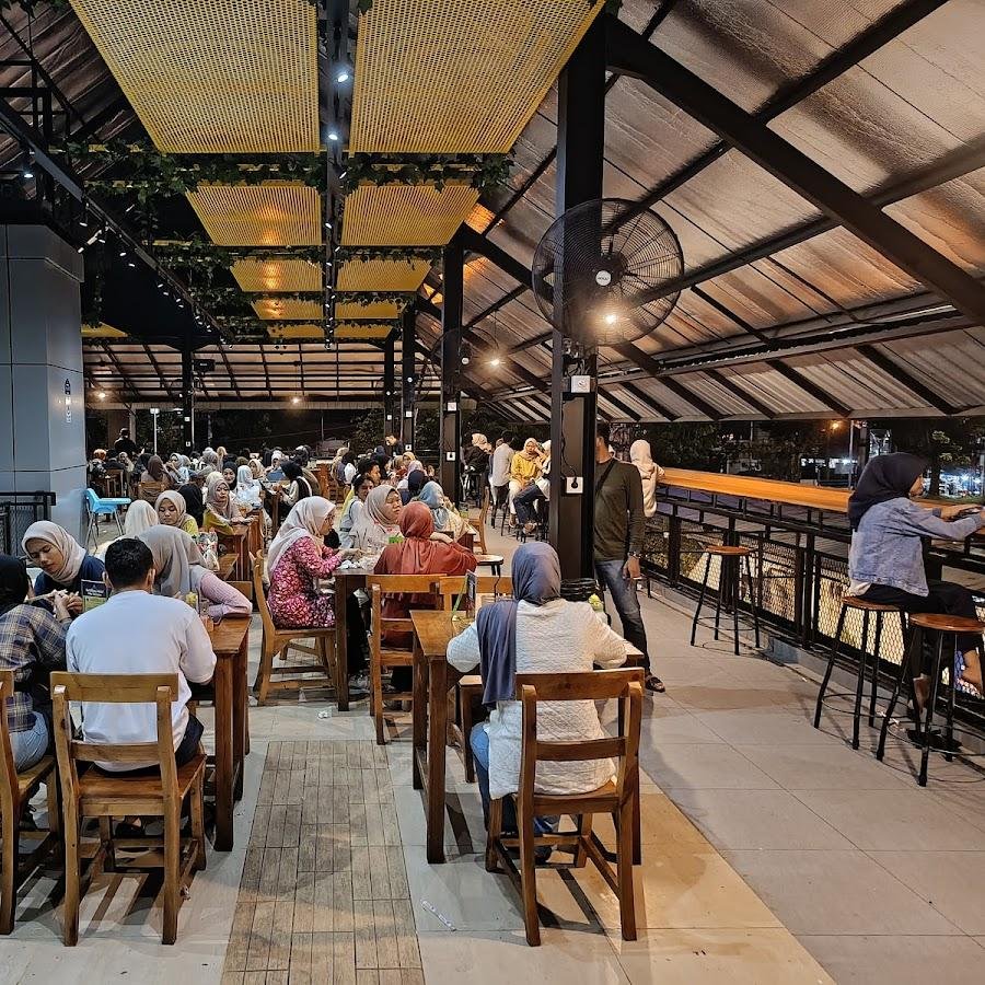 Mie Gacoan, Padang Khatib Sulaiman